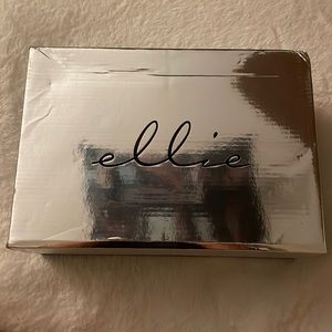 Ellie competition shoes size 8 never worn